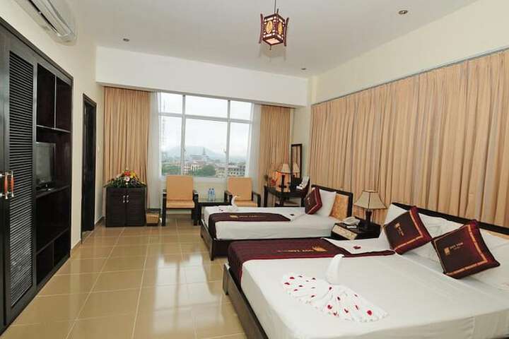 Room 4 of 22