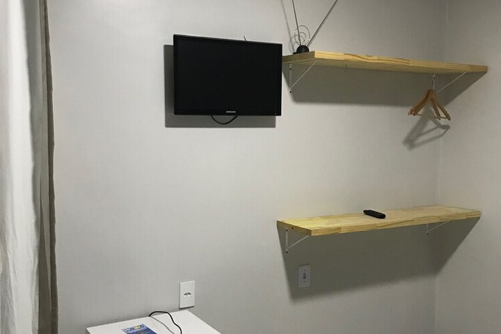 Room 9 of 60
