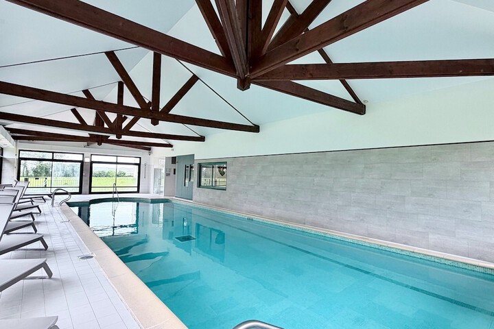 Pools & Facilities