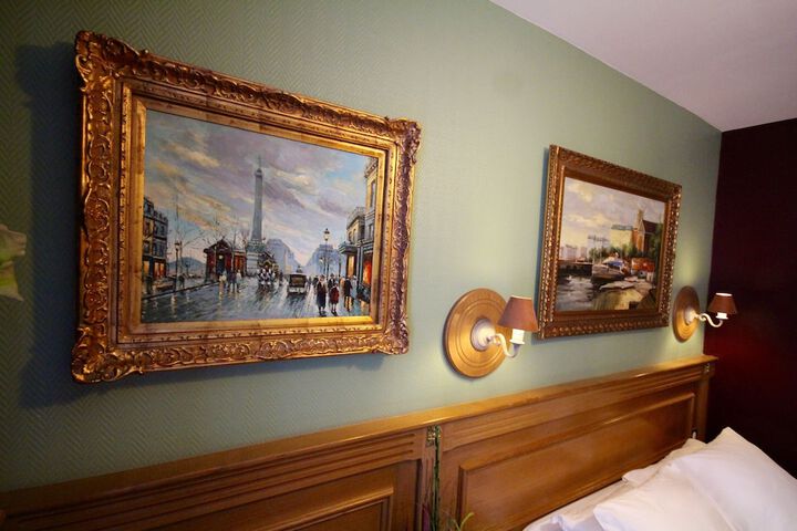 Room 6 of 35