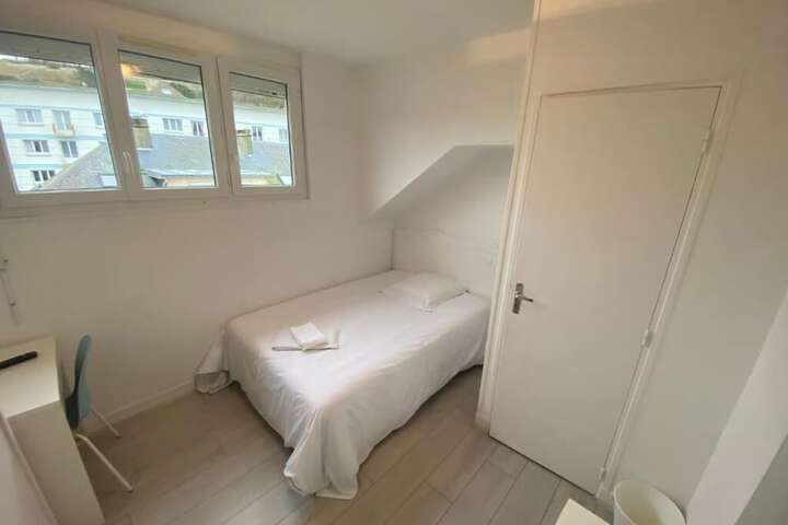 Room 3 of 24