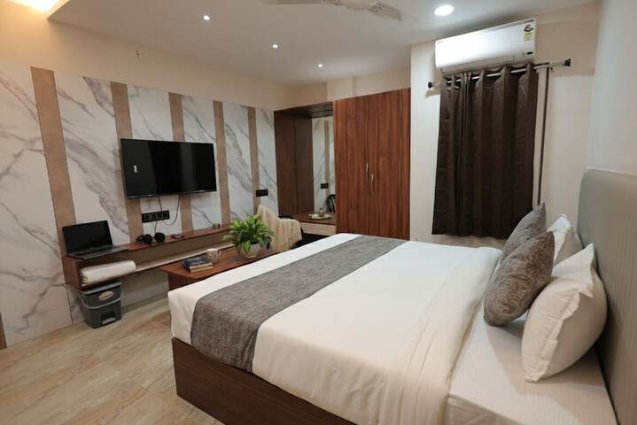 Room 18 of 42