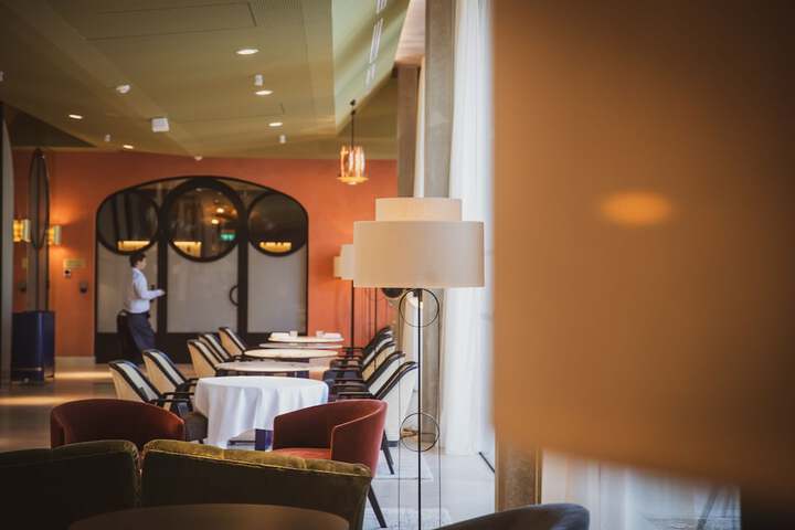 Dining 100 of 139