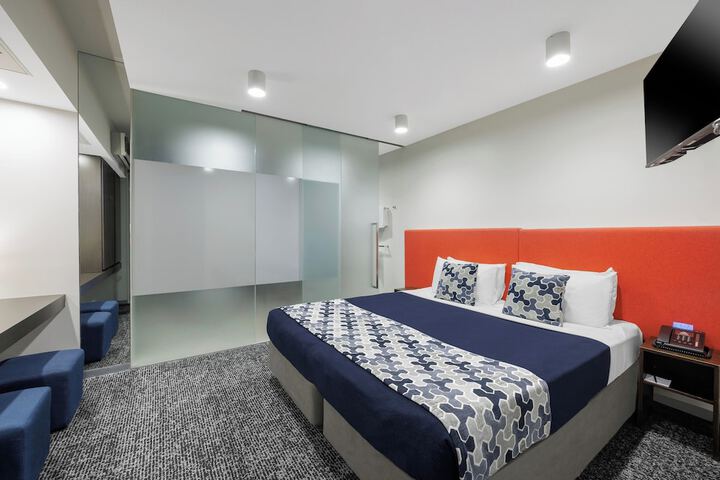 Room 21 of 47