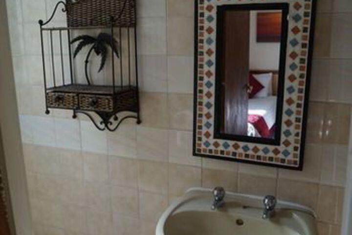 Room 2 of 58