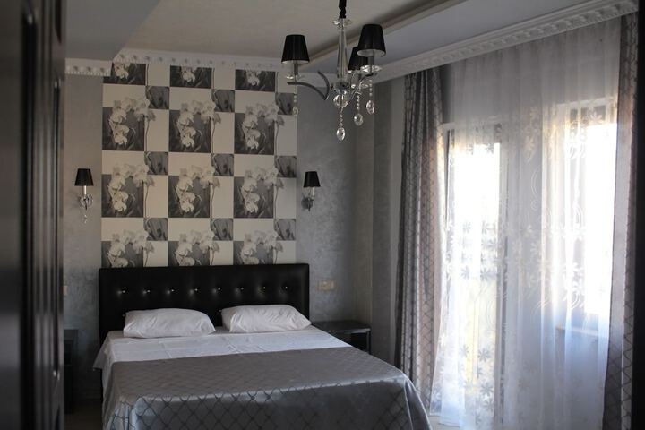 Room 3 of 34