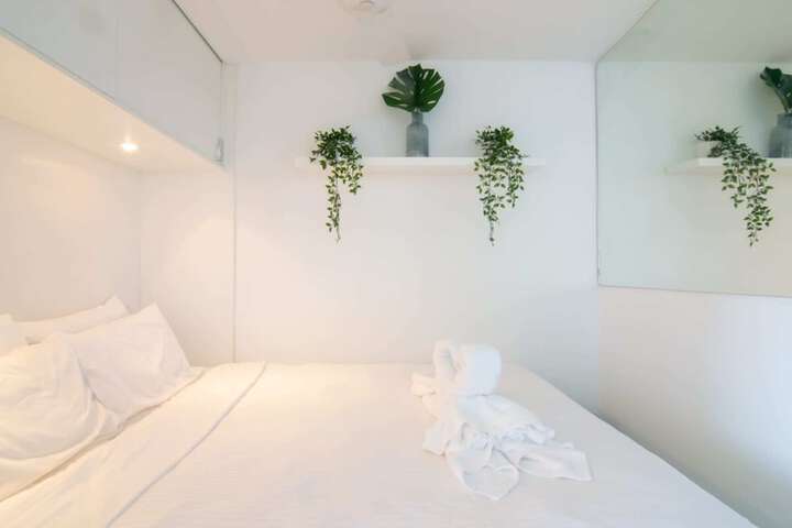 Room 2 of 15