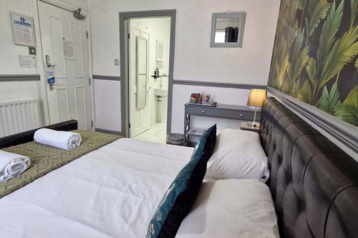Room 186 of 263