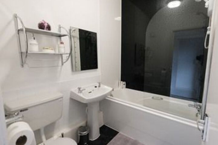 Room 14 of 23