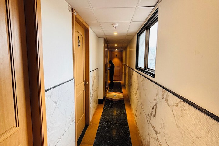 Room 18 of 40