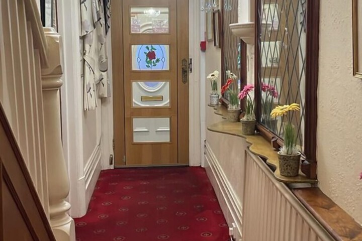 Ballroom/Hall 12 of 12
