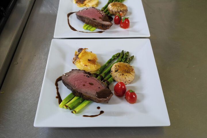 Dining 53 of 68