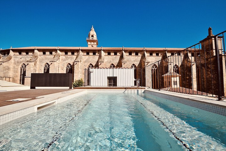 Exterior of Hotel Basílica