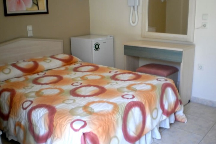 Room 10 of 43