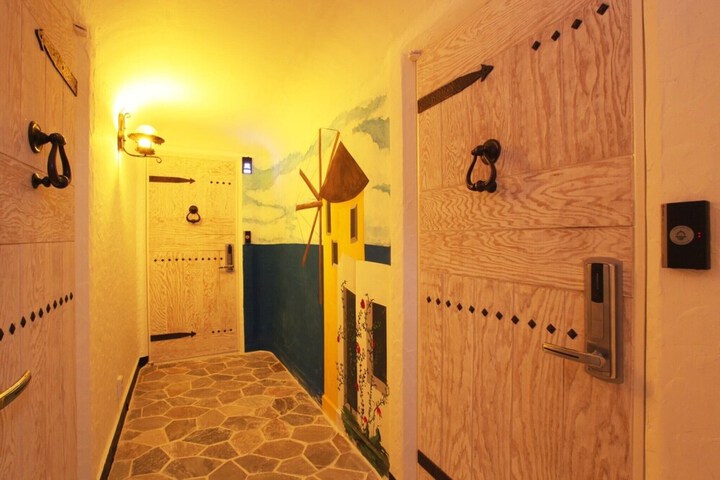 Hotel Interior 53 of 61