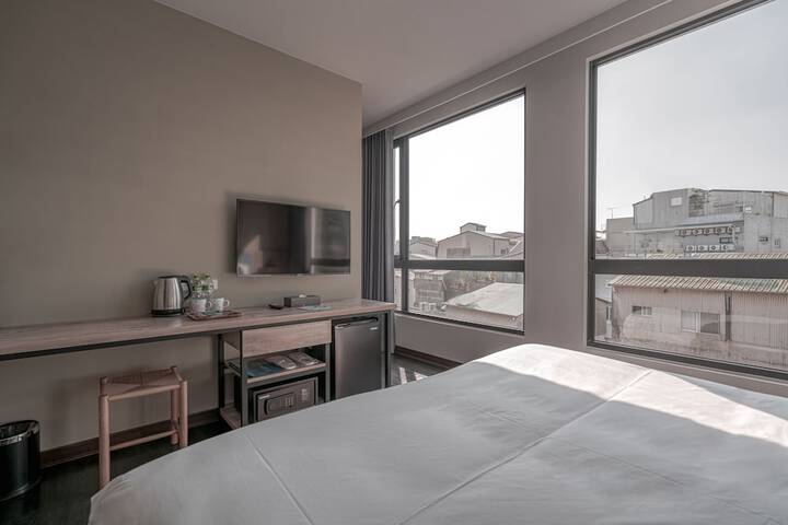 Room 25 of 62