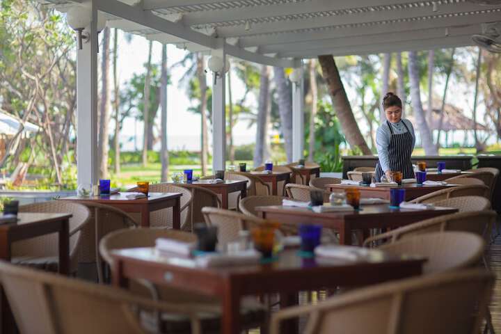 Dining 70 of 89