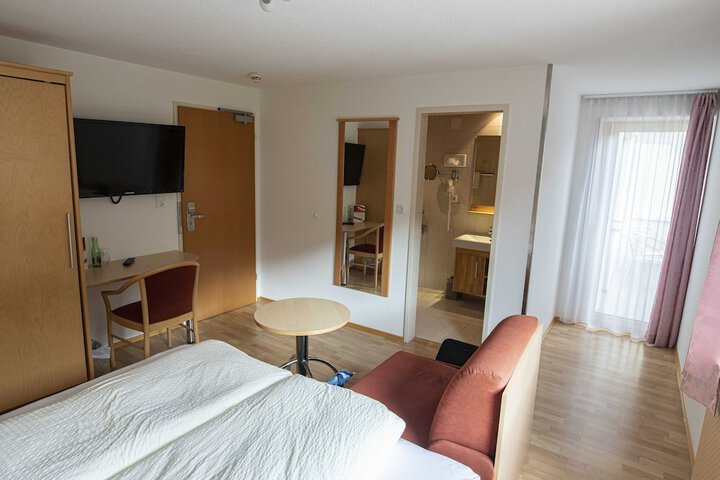 Room 22 of 149