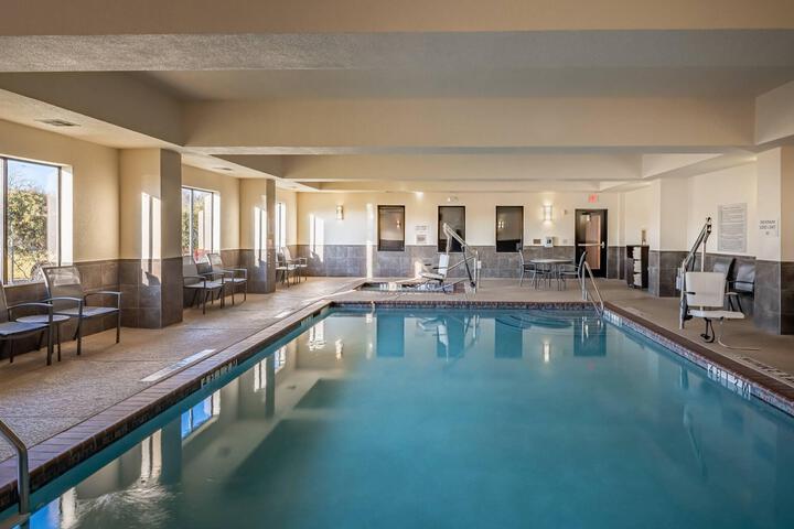 Photo of Comfort Suites Near Northeast Mall Pool
