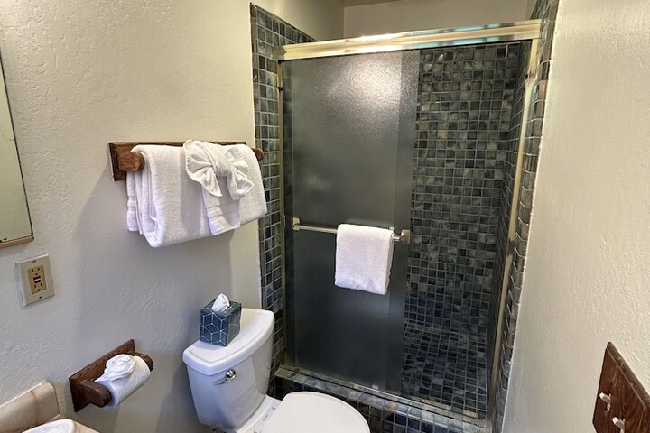 Room 18 of 31