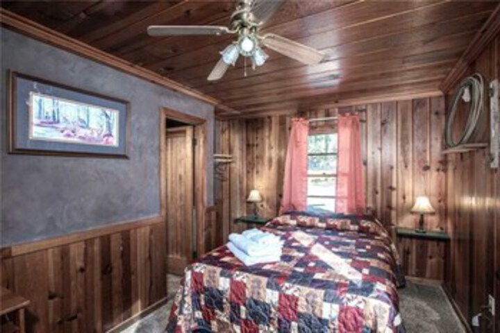 Room 25 of 27