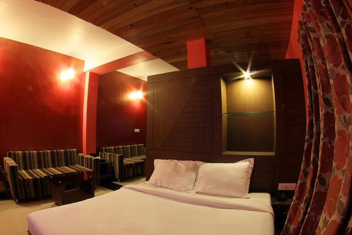 Room 14 of 47