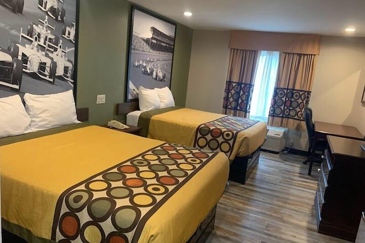 2 Queen Beds (5 of 5)