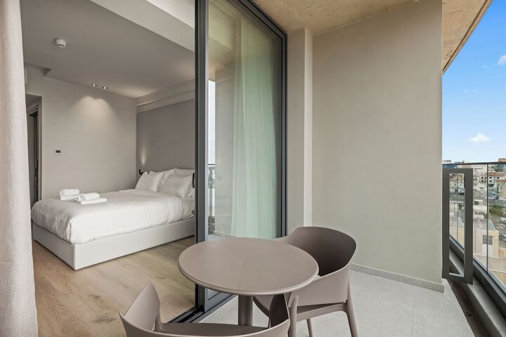 Room 20 of 48