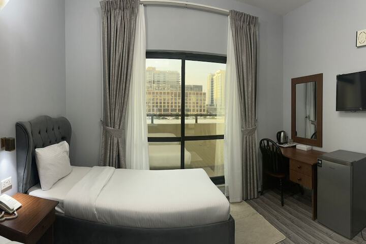 Room 7 of 22