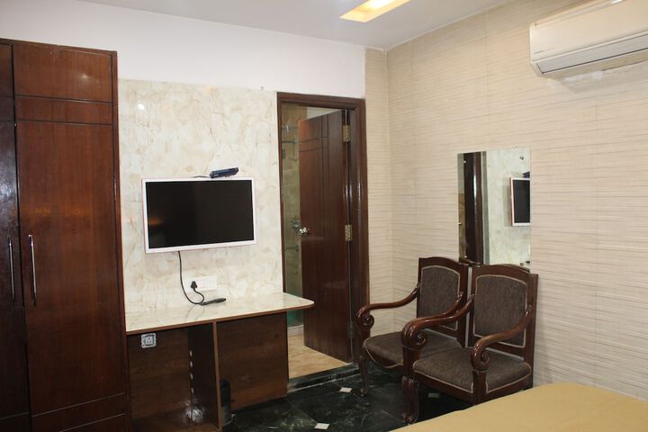 Room 15 of 20