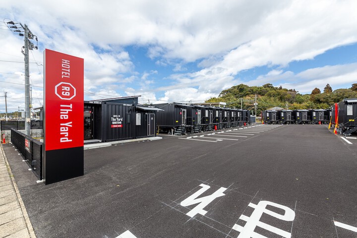 Exterior of HOTEL R9 The Yard Shintomi
