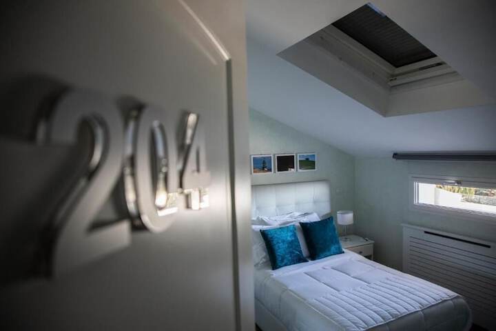 Room 7 of 35