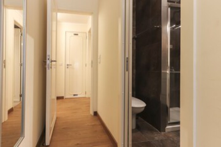 Ballroom/Hall 9 of 30
