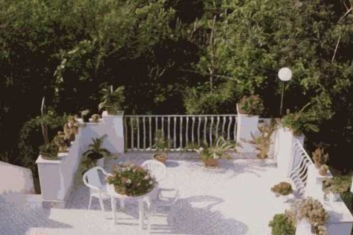 Terrace/Patio 32 of 40