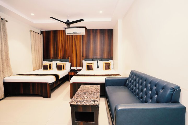 Room 19 of 80
