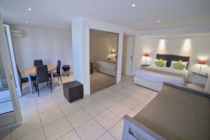 Room 29 of 113