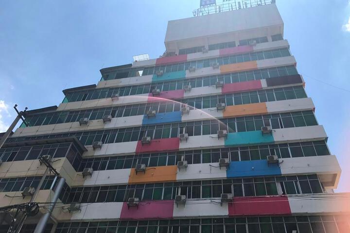 PAI Hotels·Huaguoyuan Home Appliances Plaza BRT Yixiao Lijiao Station