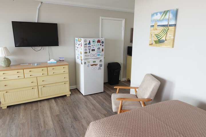 Room 108 of 282