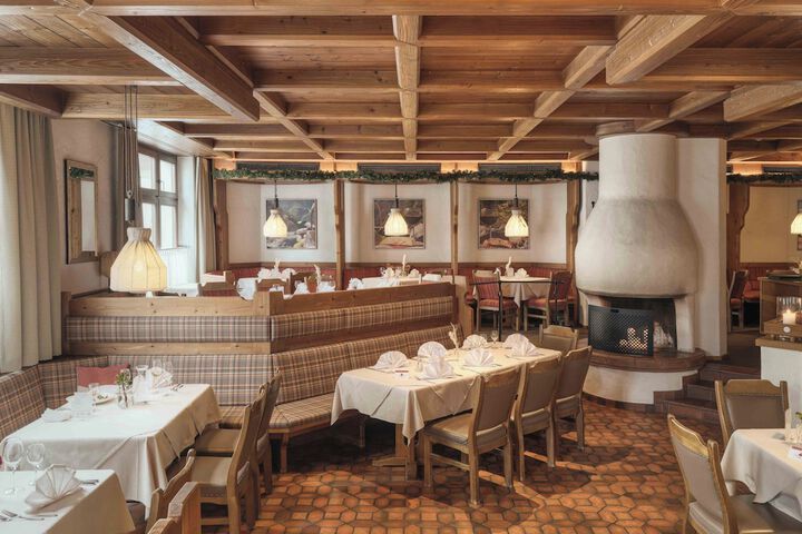 Dining 50 of 77