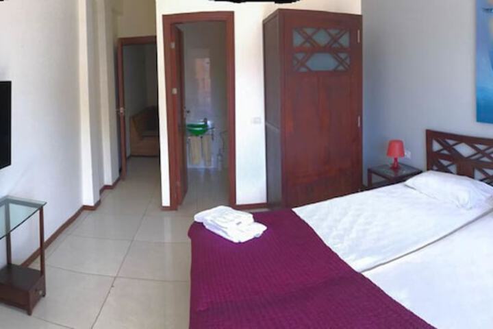 Room 20 of 77