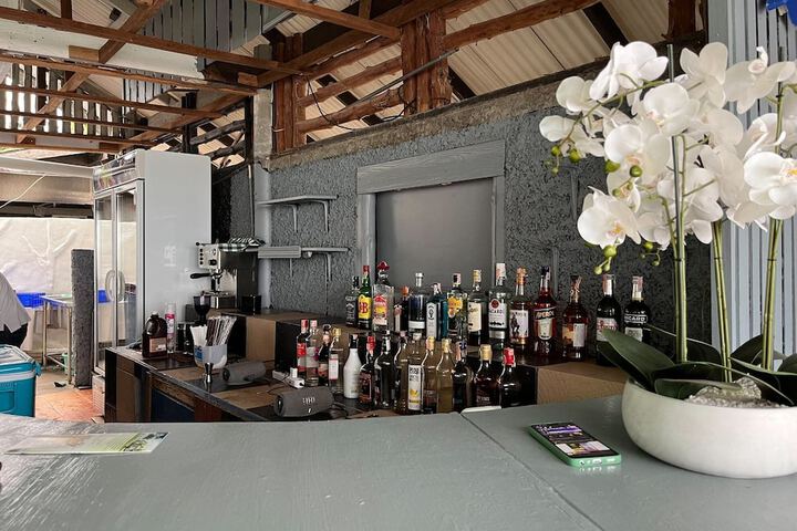 Lounge 89 of 132