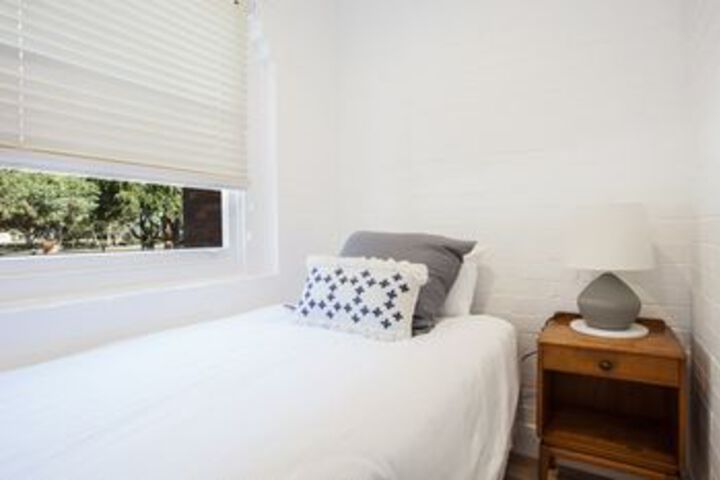 Room 8 of 20