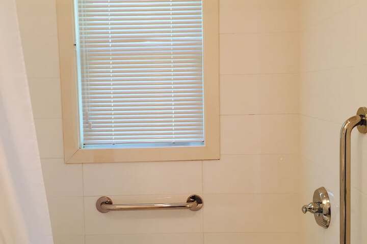 Room 32 of 44