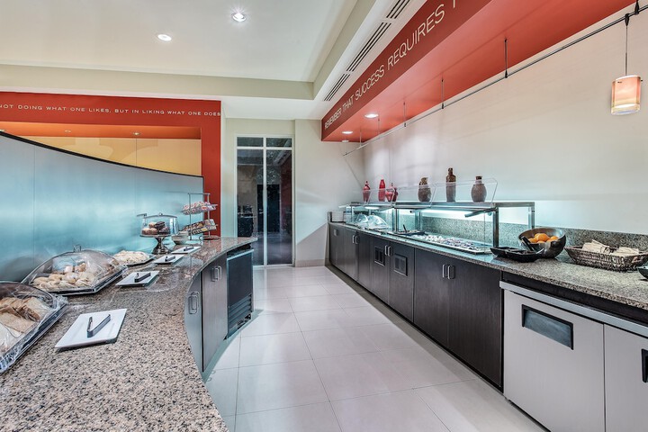 Breakfast area