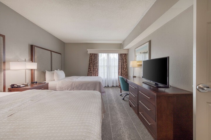 2 Queen Beds 1 Bedroom Suite (20 of 52)