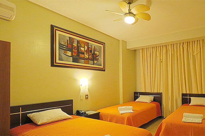 Room 3 of 33