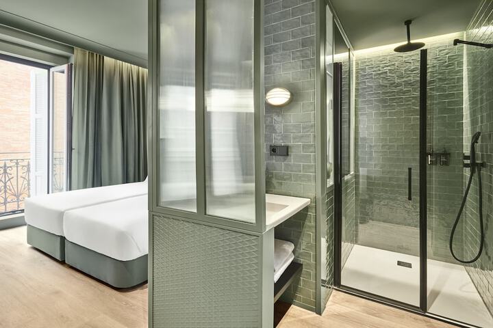 Room 5 of 53