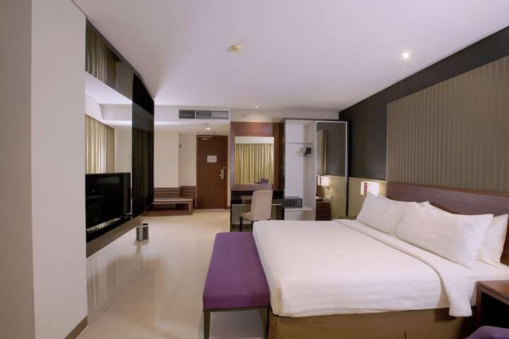 Room 15 of 60