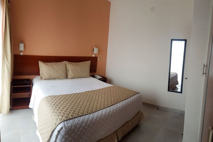 Room 78 of 122