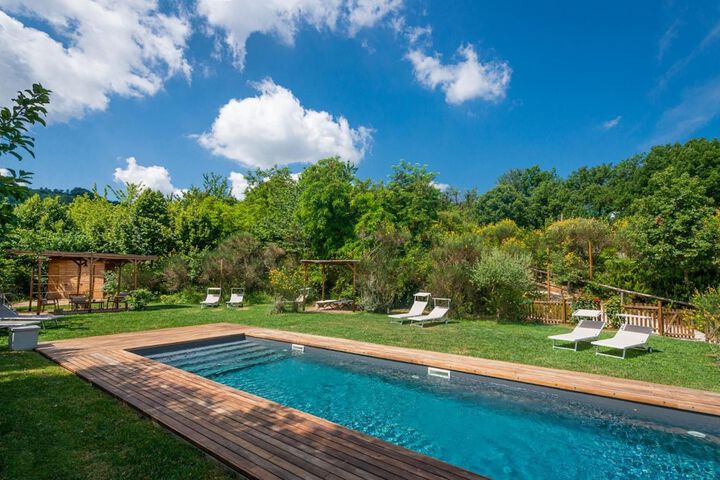 Pool 28 of 66